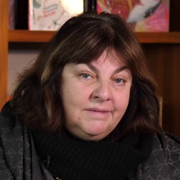 Елена Колина